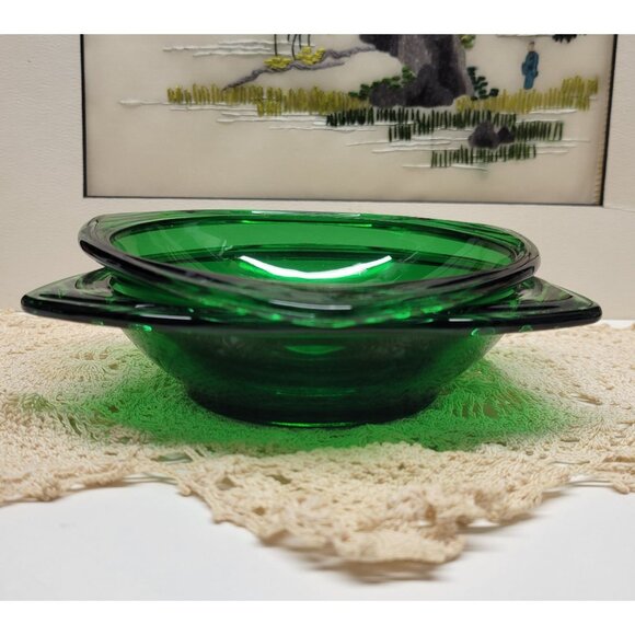 2- Forest Green Triangular Bowls Vintage Anchor Hocking Glass 6" - Picture 9 of 10